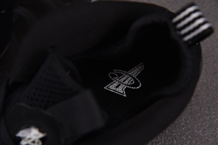 Nike Air Foamposite One Hologram 314996-900