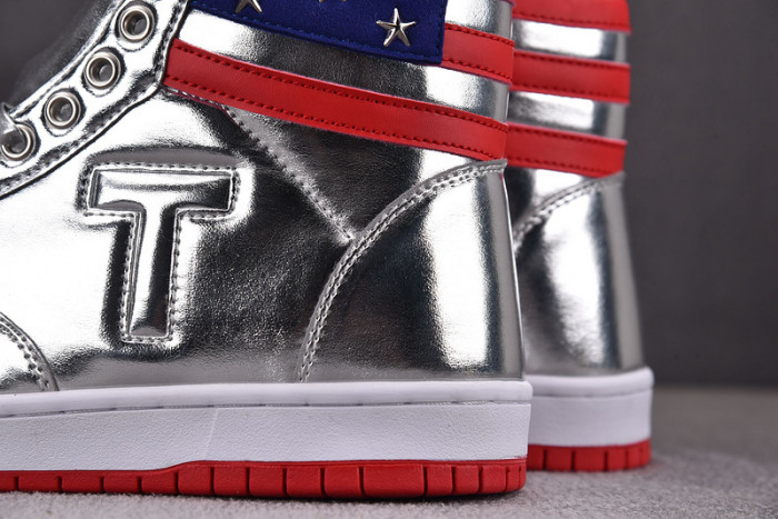 Trump NEVER SURRENDER HIGH-TOP SNEAKER