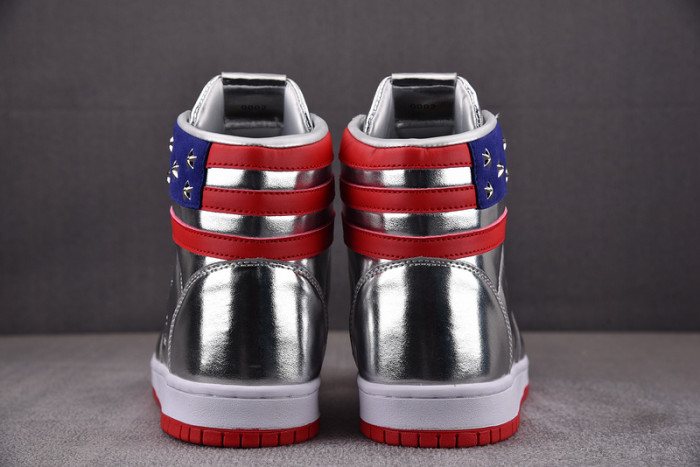 Trump NEVER SURRENDER HIGH-TOP SNEAKER
