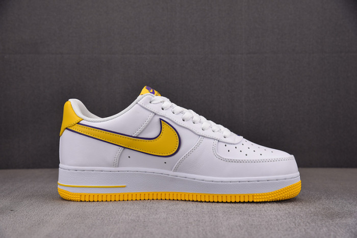 Kobe Bryant x Nike Air Force 1 Low FZ1151-101