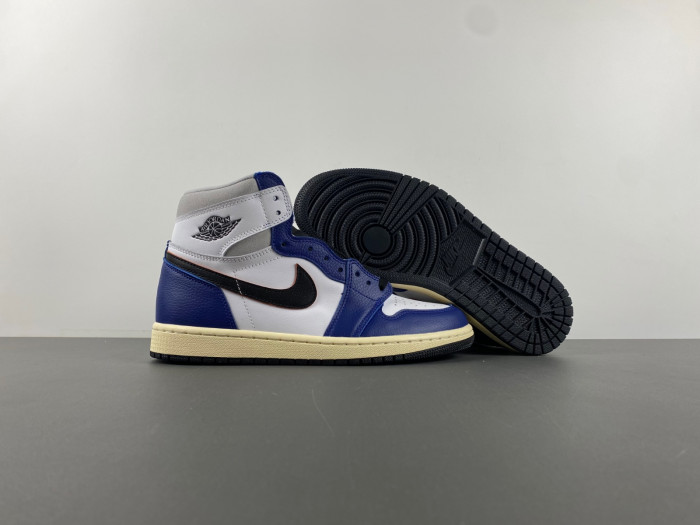 Air Jordan 1 High OG Deep Royal Blue DZ5485-100