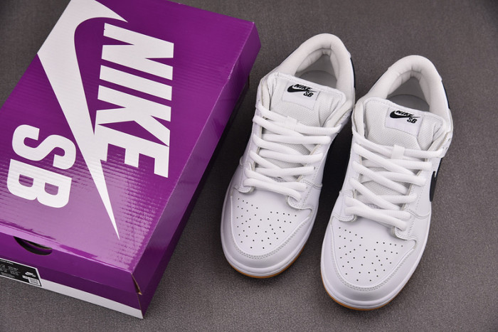 Nike SB Dunk Low Pro White Gum CD2563-101