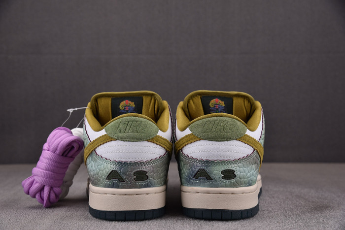 Nike SB Dunk Low Alexis Sablone Chameleon HJ3386-300
