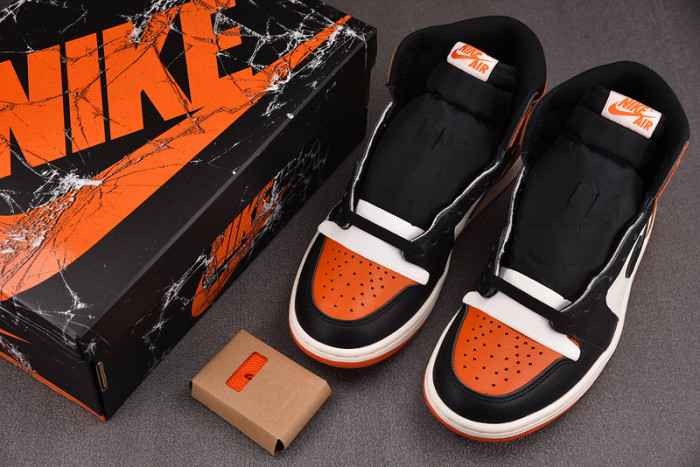 Air Jordan 1 Retro High OG Shattered Backboard (2025) DZ5485-008