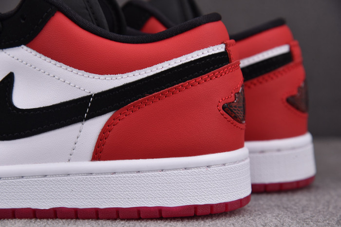 Jordan 1 Low SE Black Toe (2025) IB8971-106