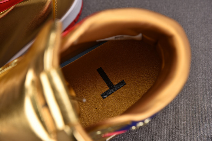 Trump NEVER SURRENDER HIGH-TOP SNEAKER